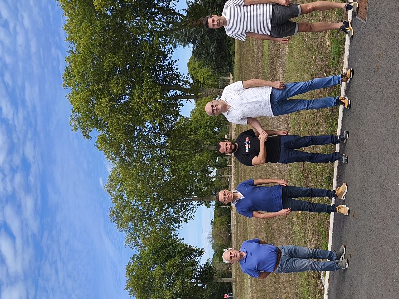 Entreprise Cluzel et président CCLPA, signature achat terrain Vielmur sur Agout